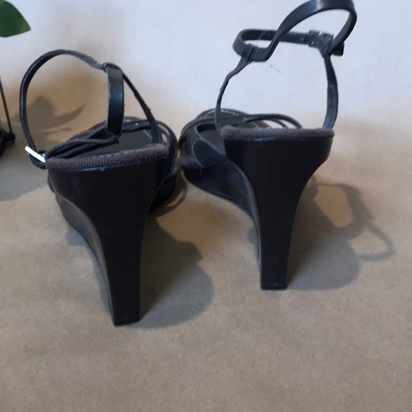 Ann Taylor brown heels - Picture 2 of 3